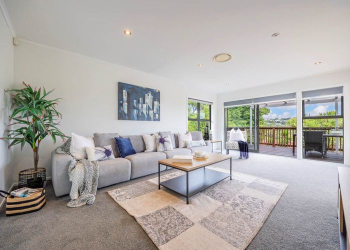  at 24 Shanaway Rise, Hillcrest, North Shore City, Auckland