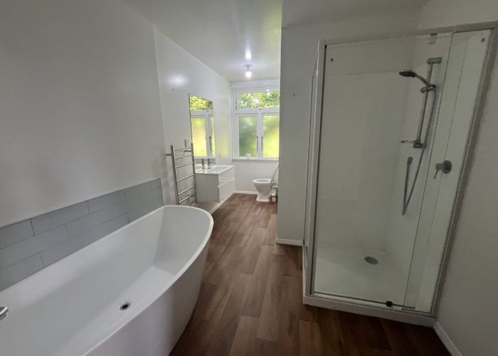  at 70 Pembroke Road, Northland, Wellington
