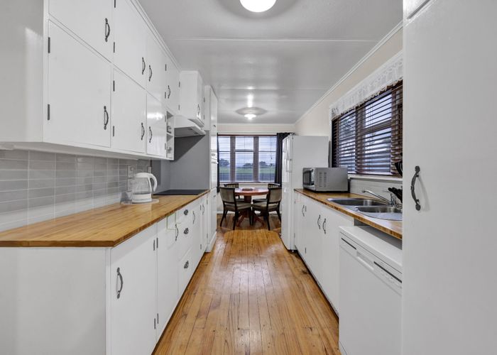  at 16 Manchester Street, Patea, South Taranaki, Taranaki