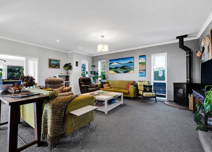For sale 51 Wilson Road, Urenui, New Plymouth, Taranaki homes.co.nz