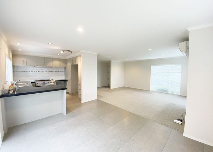  at 33 Kensway Drive, Flat Bush, Manukau City, Auckland