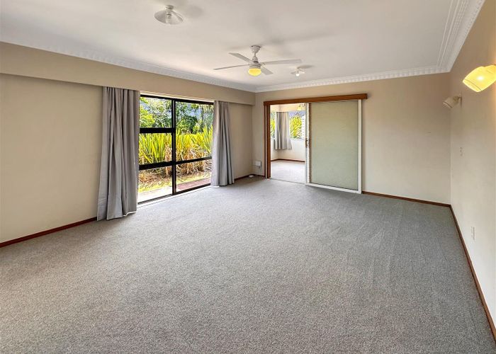  at 9 Robinson Avenue, Holdens Bay, Rotorua, Bay Of Plenty