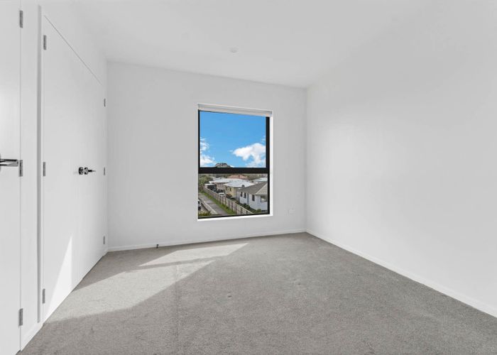  at 4/3 Cape Road, Mangere, Manukau City, Auckland