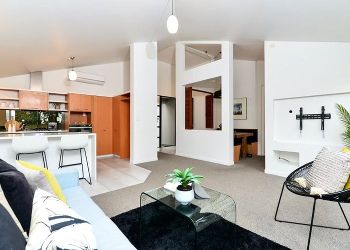  at 8 Gallery Grove, Flagstaff, Hamilton, Waikato