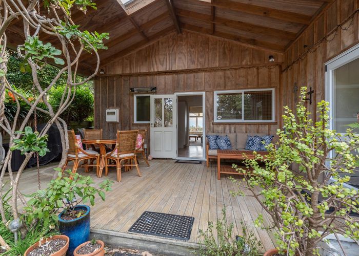  at 2/2 Kirkway, Raumati Beach, Paraparaumu