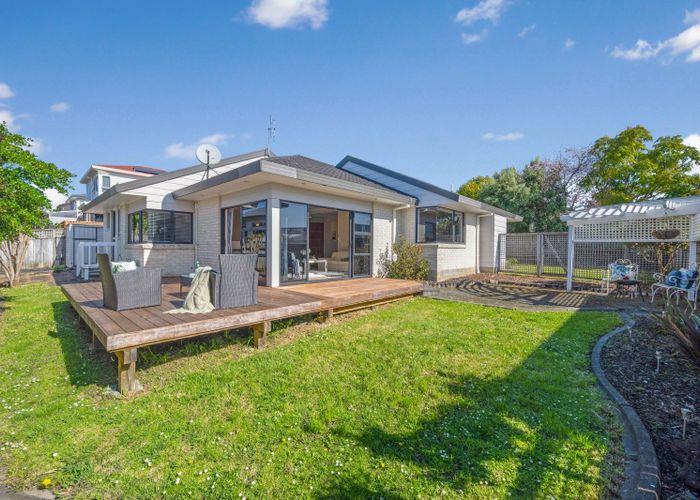  at 2/40 Simmental Crescent, Somerville, Manukau