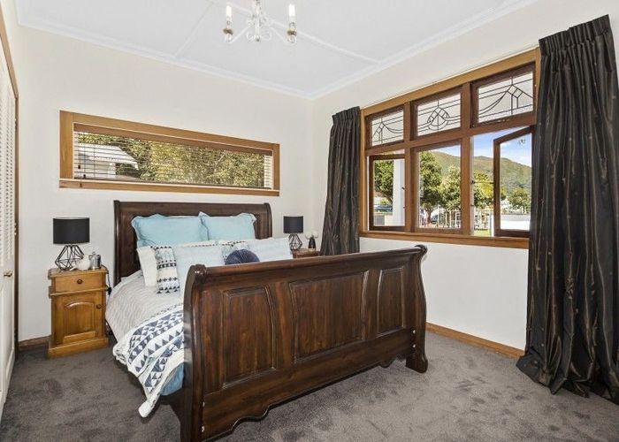  at 27 Hardy Street, Waterloo, Lower Hutt