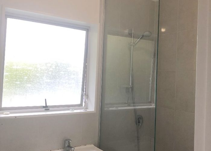  at 6/112 Lynwood Rd, New Lynn, Waitakere City, Auckland