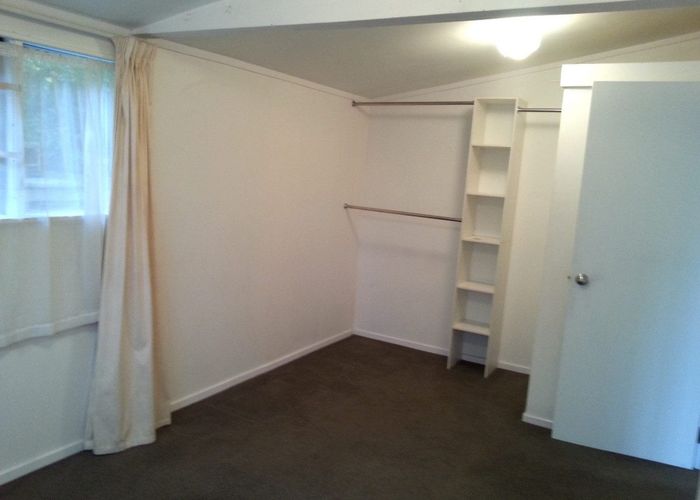  at 30B Cresta Avenue, Beach Haven, North Shore City, Auckland