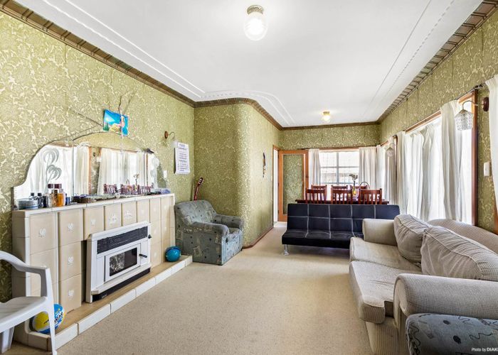  at 29 Lynwood Road, New Lynn, Auckland