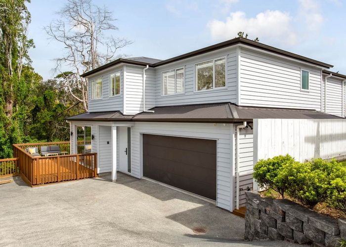  at 20D Coronation Street, Belmont, Auckland