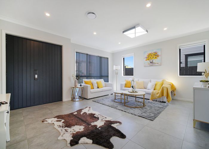  at 14 Castlebane Lane, Flat Bush, Manukau City, Auckland