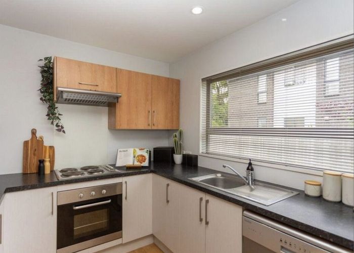  at 4/75 Burke Street, Addington, Christchurch