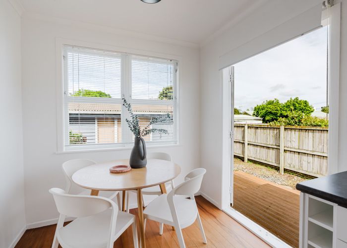  at 39 Garden Heights Avenue, Glenview, Hamilton, Waikato