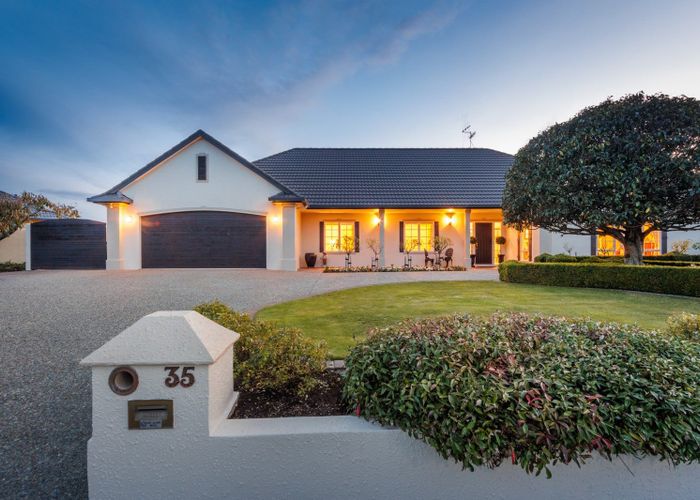  at 35 Cashmere Drive, Fitzherbert, Palmerston North