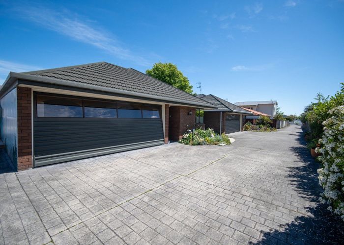  at 2/90A Halifax Street East, The Wood, Nelson