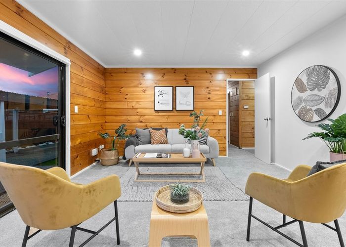  at 2/32 Atkinson Avenue, Papatoetoe, Auckland