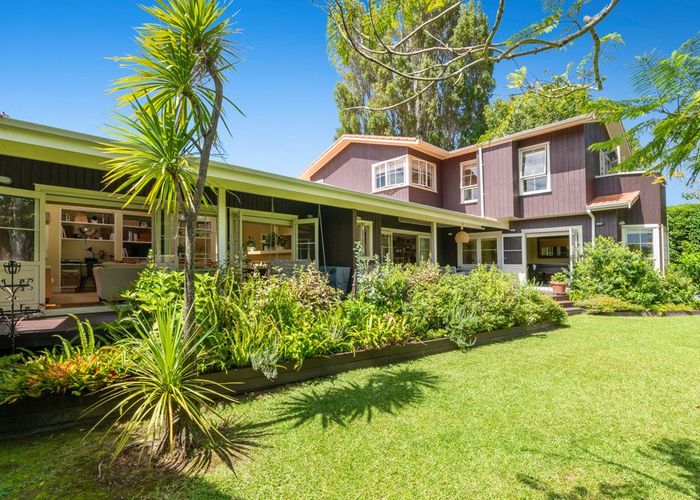  at 3 Glengarry Avenue, Manly, Rodney, Auckland