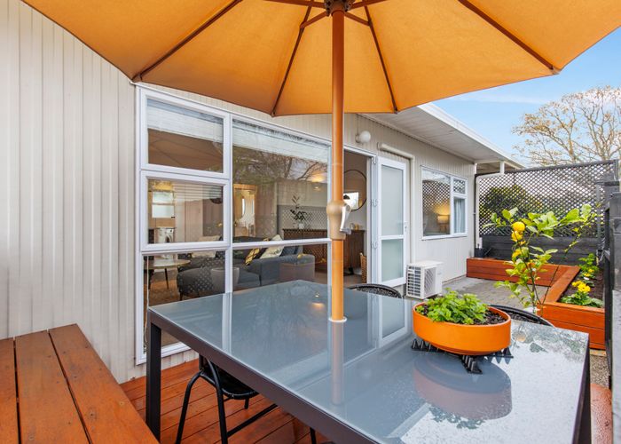  at 1/23 Lake Road, Northcote, Auckland