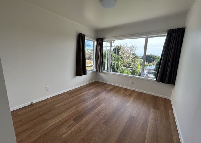  at 32 Kiwi Road, Raumati Beach, Kapiti Coast, Wellington