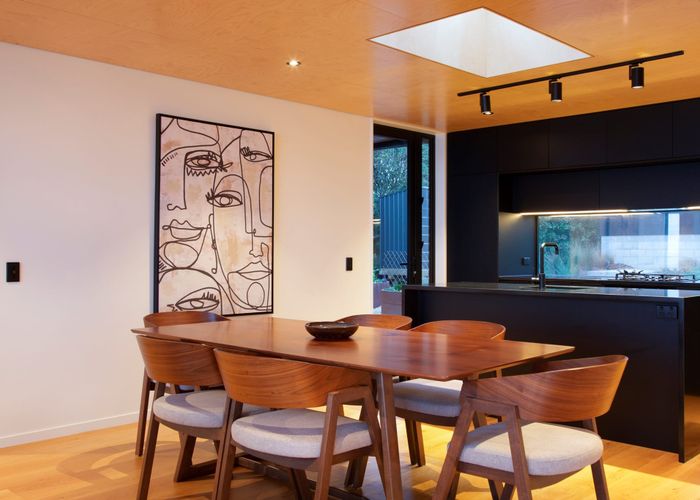  at 25 Te Ahuahu Road, New Lynn