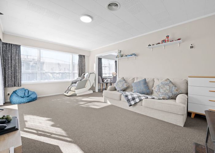  at 16 Caernarvon Street, Dinsdale, Hamilton