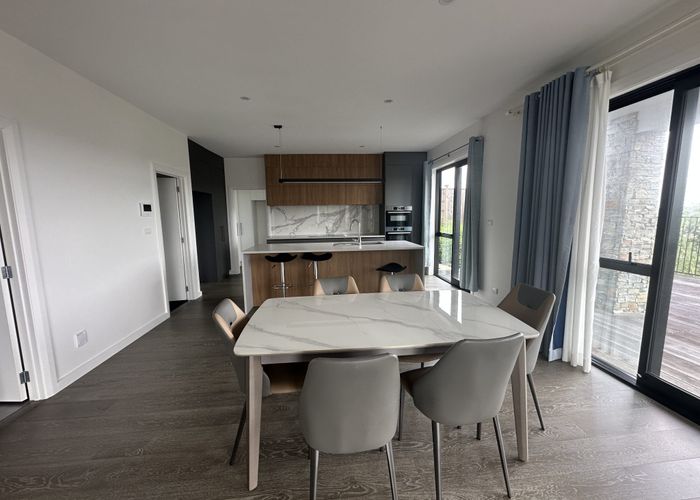  at 2 Anehu Place, Greenhithe, North Shore City, Auckland