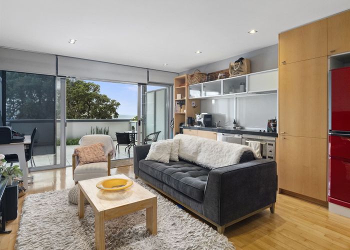  at 7/87 Clyde Road, Browns Bay, Auckland