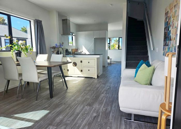  at 109 Cambridge Terrace, Papatoetoe, Manukau City, Auckland
