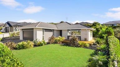  at 34 Beachwood Drive, Hatfields Beach, Orewa