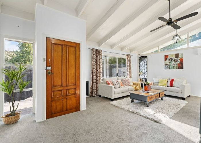  at 32B Lyttelton Avenue, Forrest Hill, Auckland