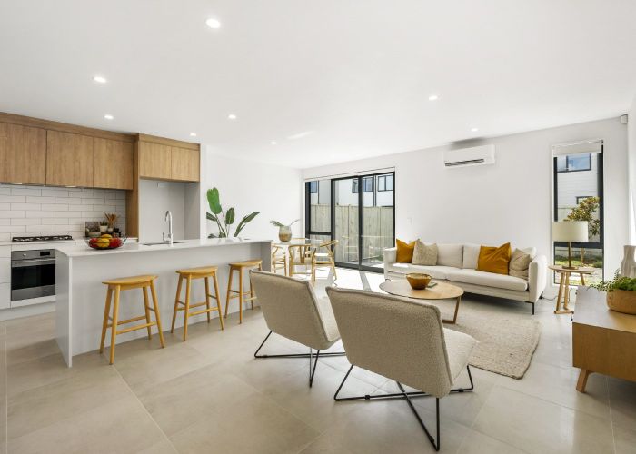  at 104E Pepene Avenue, Conifer Grove, Papakura, Auckland