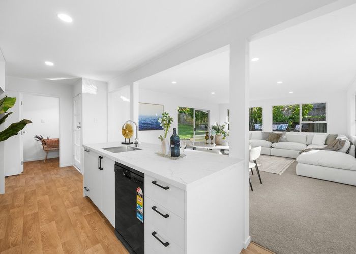  at 9 Osmond Court, Sunnyvale, Waitakere City, Auckland