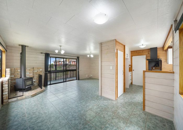  at 30 Calluna Crescent, Totara Heights, Manukau City, Auckland