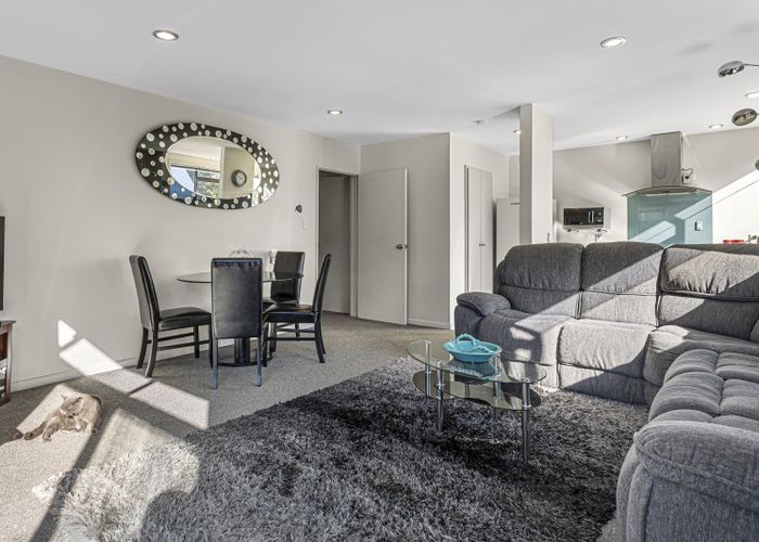  at 2/534 Halswell Road, Halswell, Christchurch