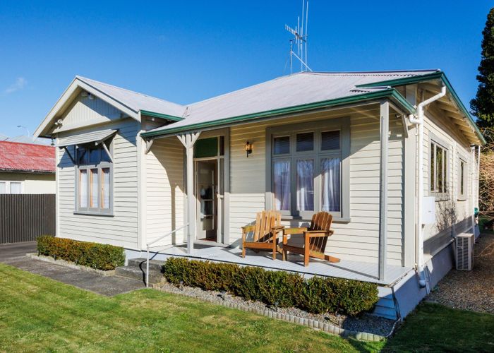 For sale 32 Colombo Street, Hokowhitu, Palmerston North, Manawatu