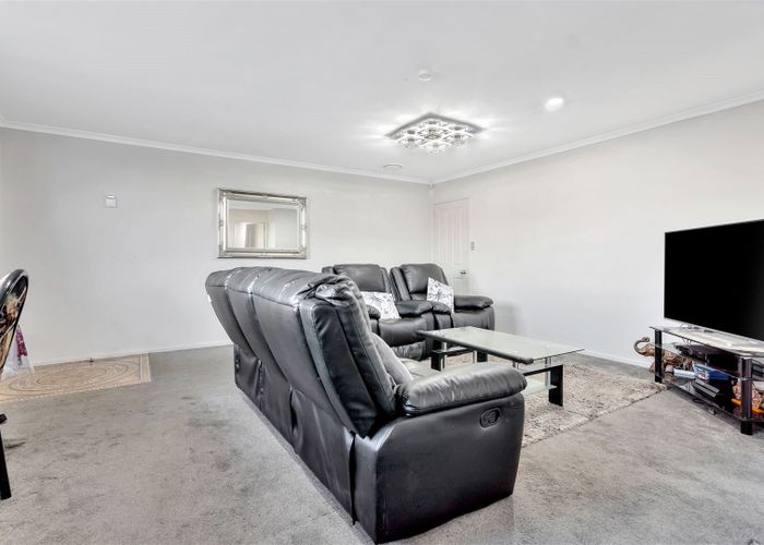  at 11 Chayward Place, Mangere, Auckland