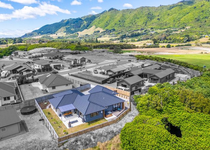  at 5 Morepork Drive, Waikanae