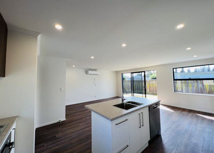  at 2/29 Willis Street, Bader, Hamilton, Waikato