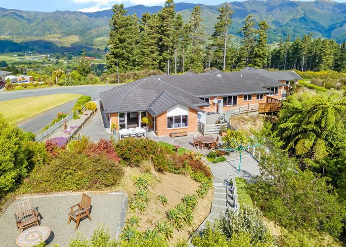  at 1 Valley View Way, Timberlea, Upper Hutt