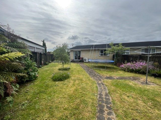  at 21/1 Denver Grove, Totara Park, Upper Hutt, Wellington