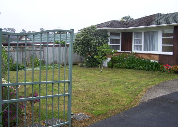  at 4 Cromdale Avenue, Highland Park, Manukau City, Auckland