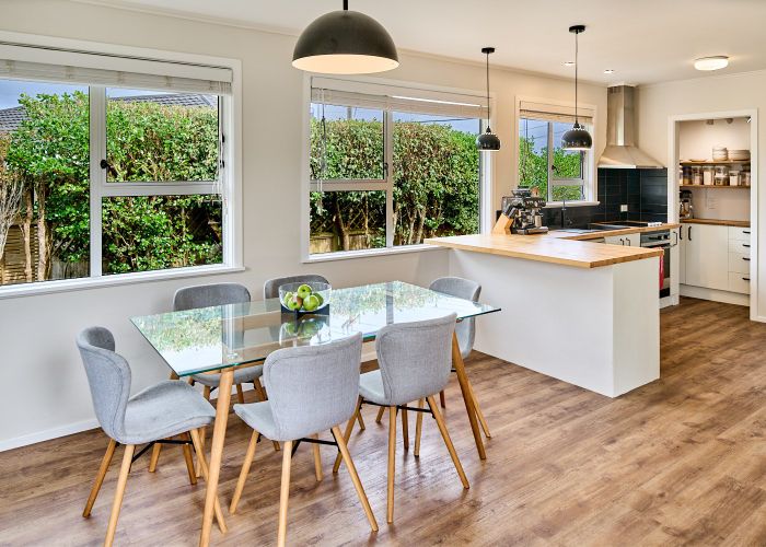  at 4 Kenmore Street, Newlands, Wellington
