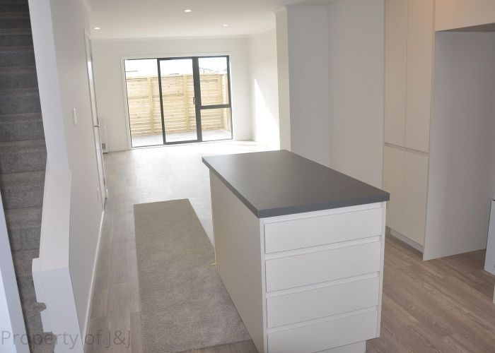  at 14/9 Surrey Street, Tawa, Wellington, Wellington