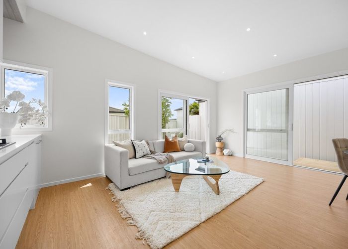  at 60D Lewisham Street, Highland Park, Manukau City, Auckland