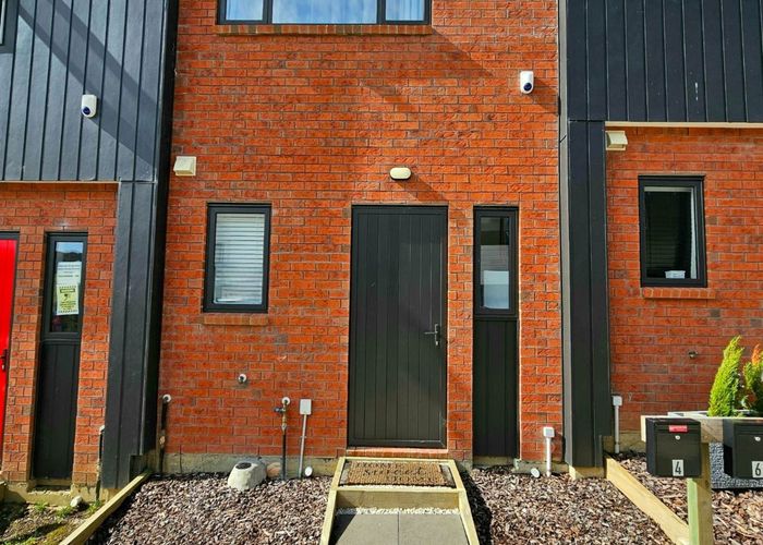  at 4 Creekside Way, Flat Bush, Manukau City, Auckland