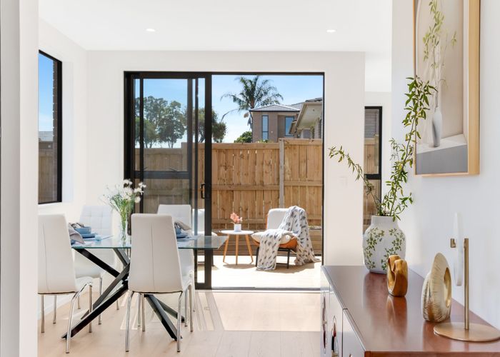  at Lots 1-4/3 Jillteresa Crescent, Half Moon Bay, Manukau City, Auckland