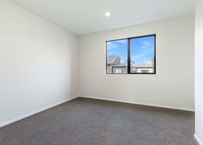  at 73 Selo Street, Glen Eden, Waitakere City, Auckland