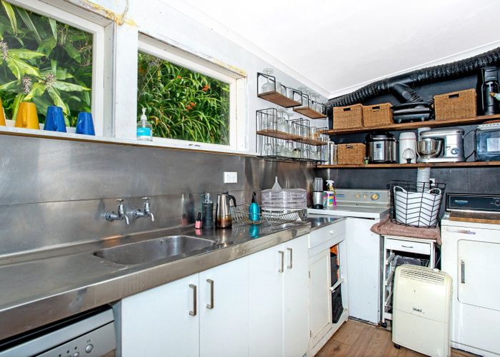  at 10 Riverside Road, Whataupoko, Gisborne
