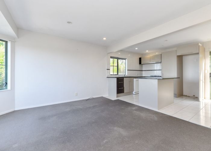  at 1 Highgrove Lane, Totara Vale, North Shore City, Auckland